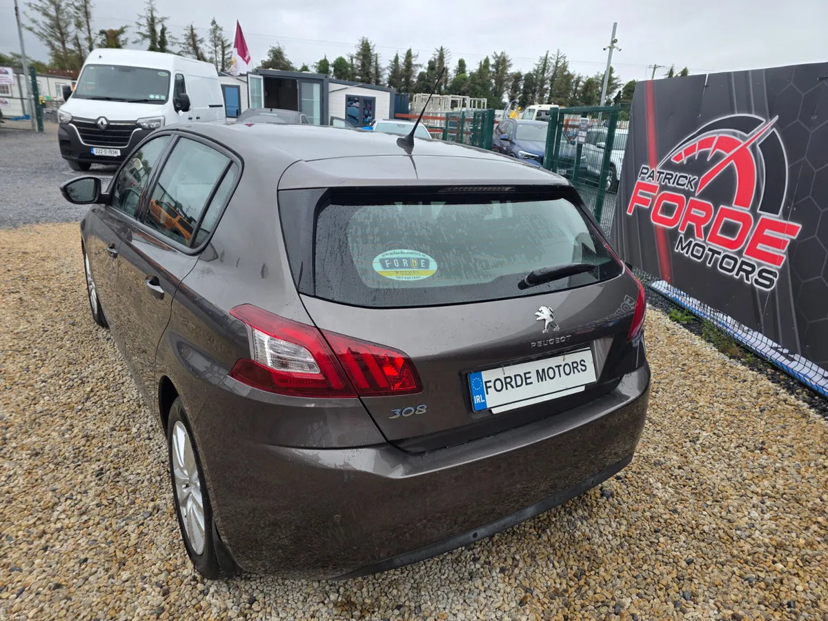 Peugeot 308 2015 - Image 3