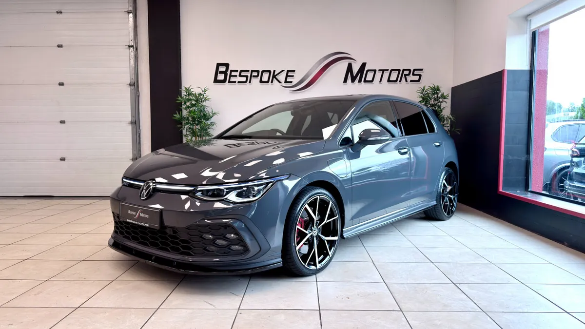 Volkswagen Golf GTE - Image 1