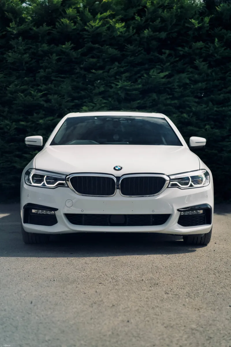 BMW 530e M Sport 2017 | Premium Plug-in Hybrid - Image 6