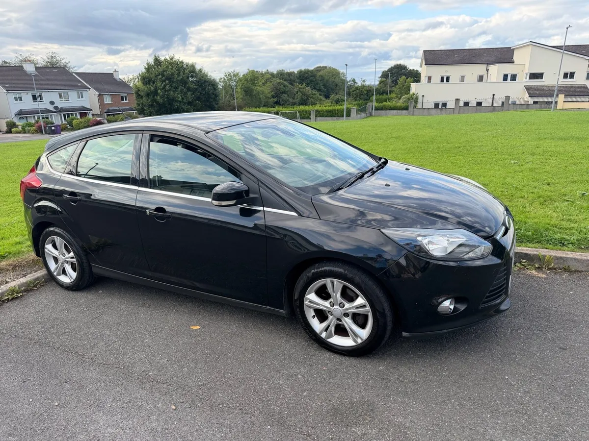 FORD FOCUS - Image 4