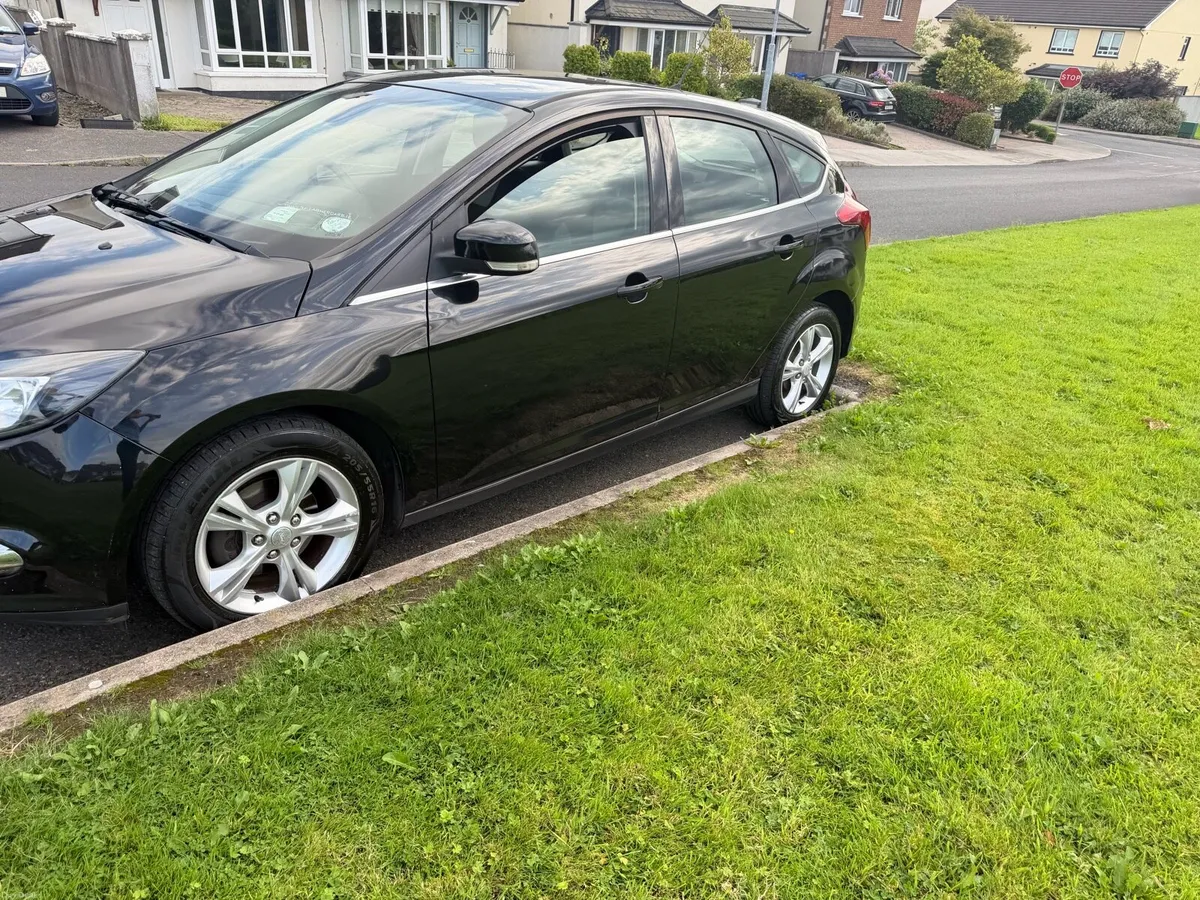 FORD FOCUS - Image 6