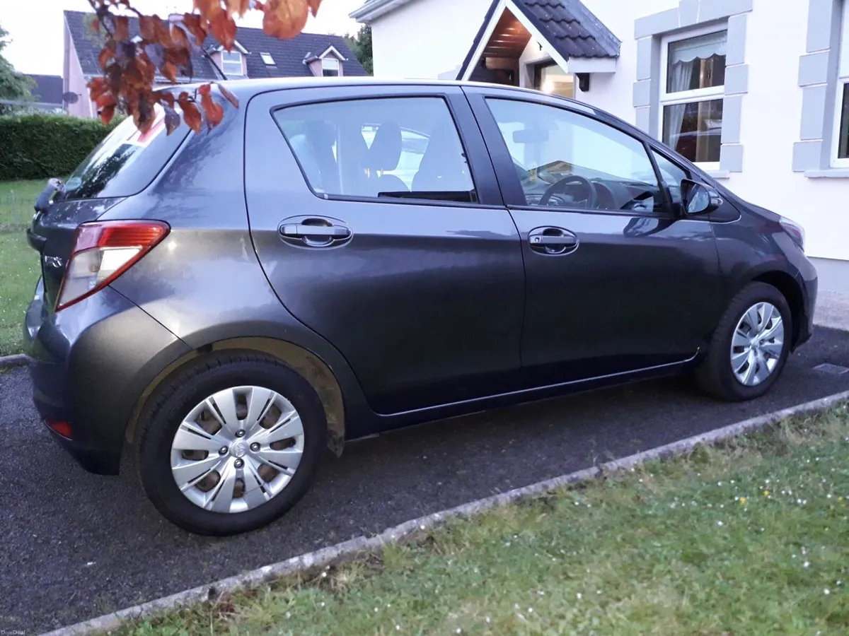 2014 Toyota Yaris 1.0L - Image 3