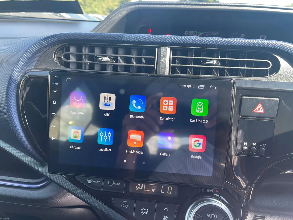 Toyota Aqua 2016 Hybrid Automatic Push start - Image 2
