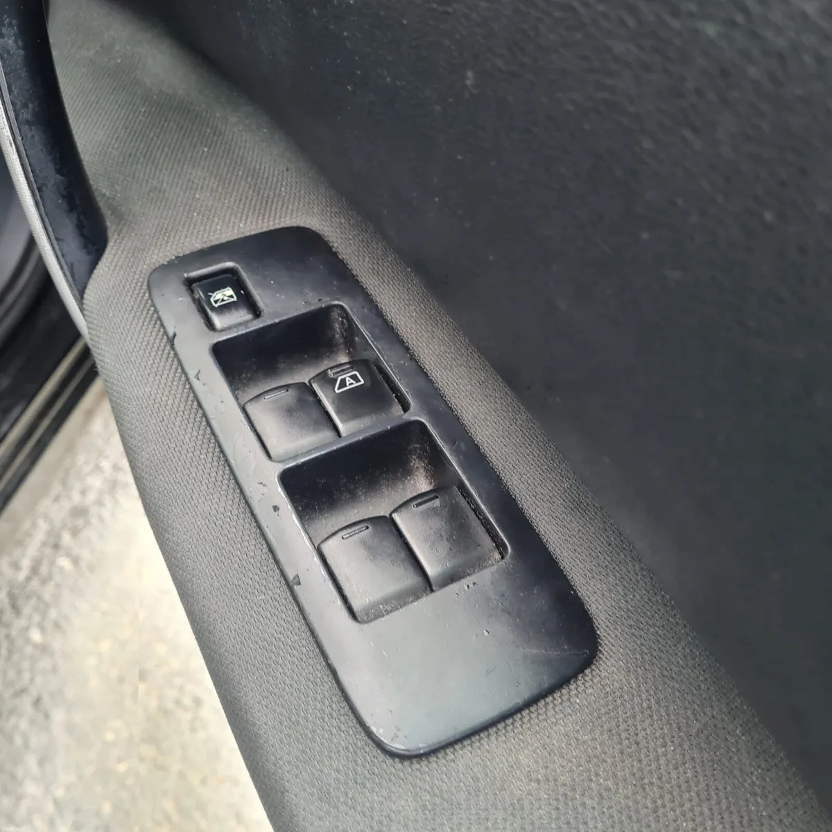 Nissan Qashqai 2010 - Image 4