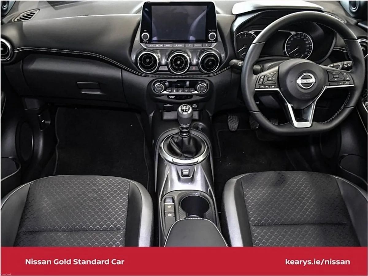 Nissan Juke 1.0T PET 2WD SV Premium TWO TONE WHITE - Image 4