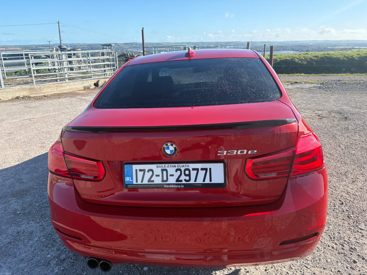 BMW 3-Series 2017 - Image 4