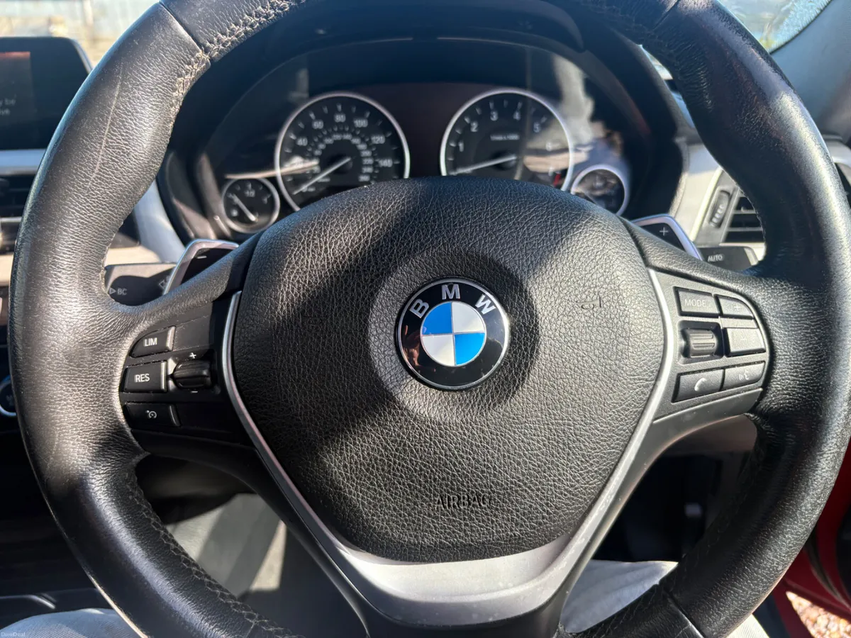 BMW 3-Series 2017 - Image 5