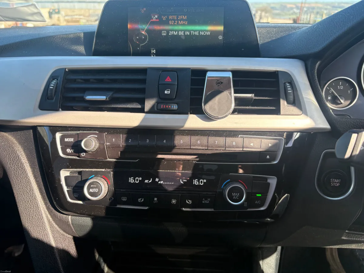 BMW 3-Series 2017 - Image 6