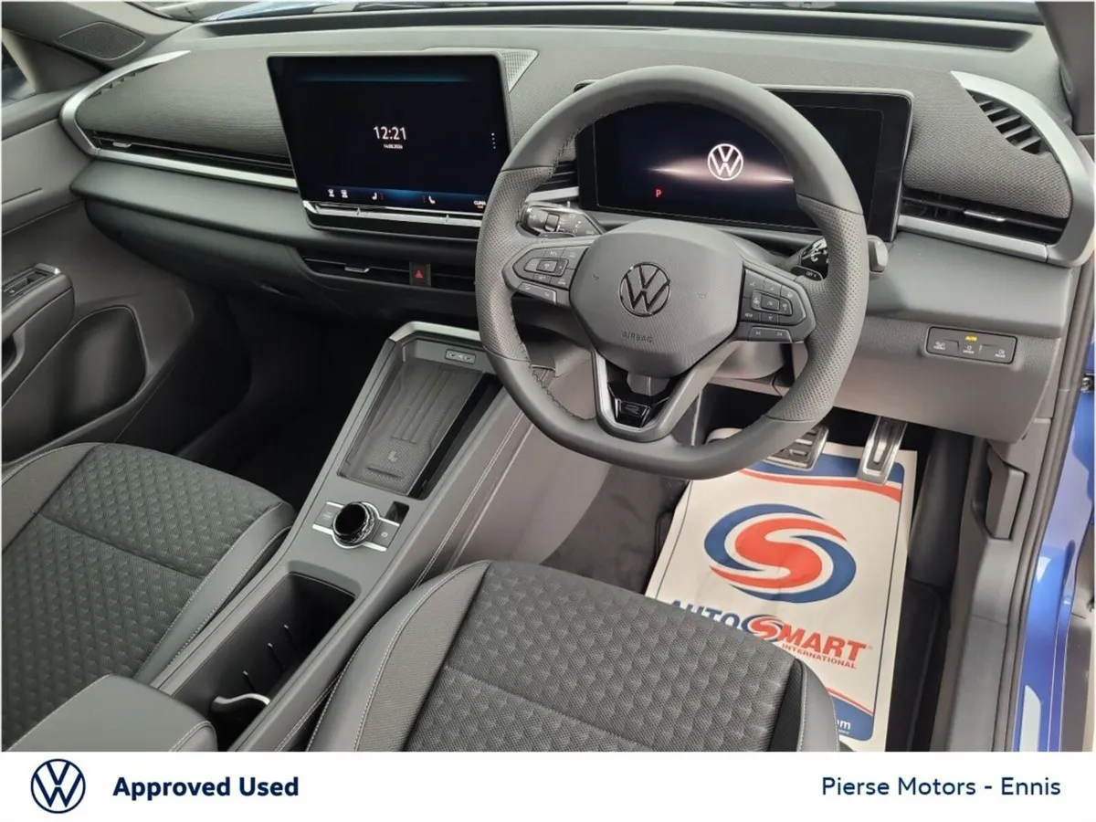 Volkswagen T-Roc R-LINE BLACK ED 1.5TSI 150HP MHEV - Image 2