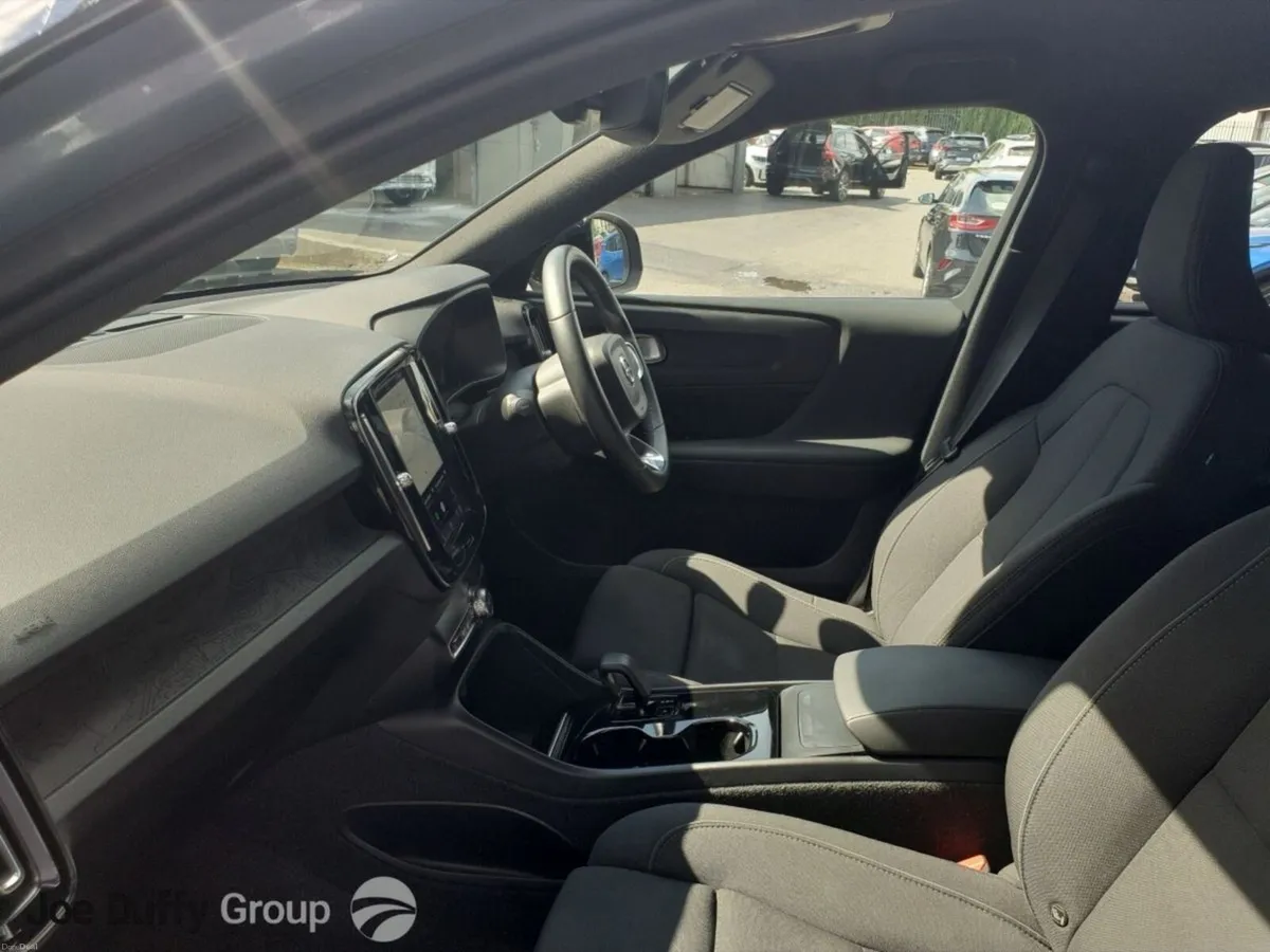 Volvo XC40 Xc40 Plus Recharge Ev  Plus  P6 Twin FW - Image 6