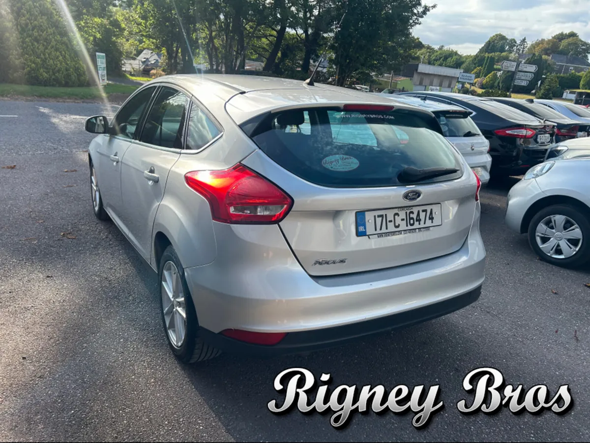 Ford Focus 1.5 TDCI ZETEC 95PS 5DR - Image 4