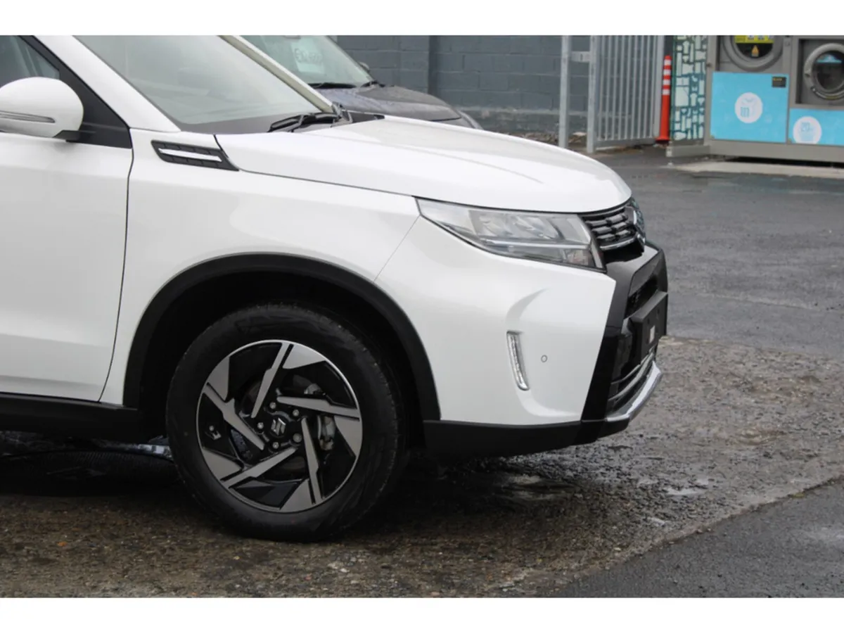 Suzuki Vitara 1.4 hybrid ultra + 10 yr warranty *2 - Image 4