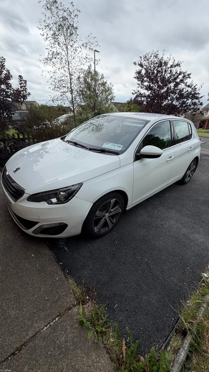 Peugeot 308 Allure Diesel 1.6 Blue HDI 2016 White - Image 2
