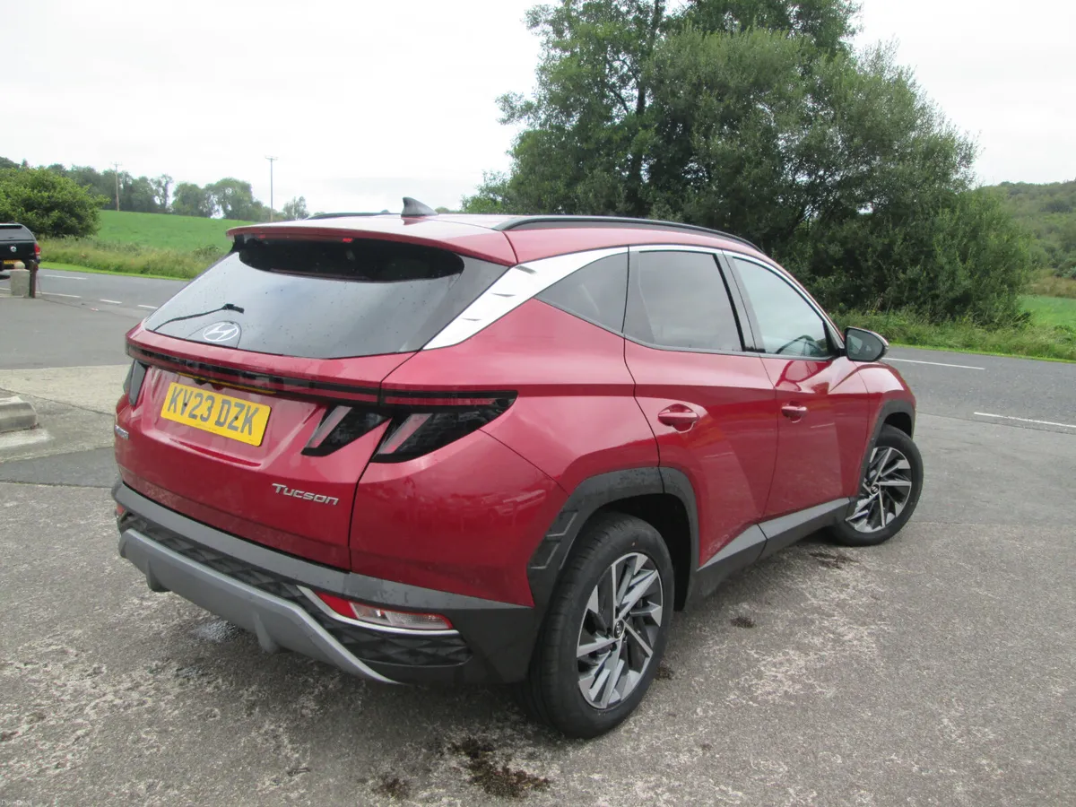 2023  HYUNDAI  TUCSON  1.6  T  GDI  2WD  PREMIUM - Image 4