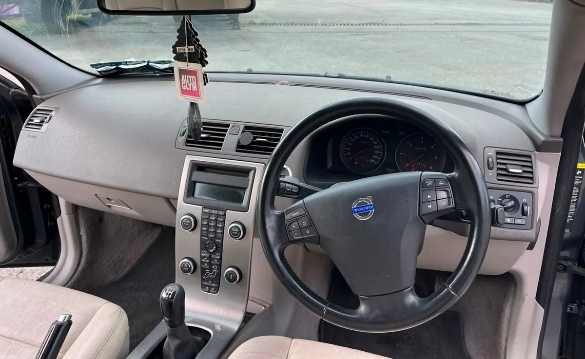 Volvo S40 2009 - Image 4