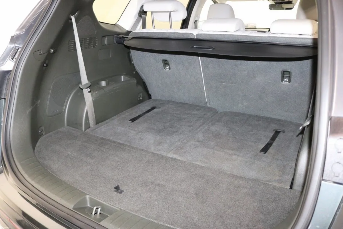 Hyundai Santa Fe EXECUTIVE PLUS 2.2L DIESEL 4WD AU - Image 6