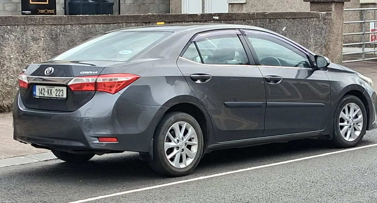 Spotless Corolla. 2014. 15 Mth NCT. FSH. Taxed. - Image 3