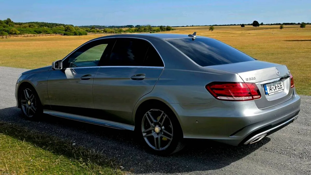 Mercedes-Benz E220 CDI AMG Sport Auto - Image 3