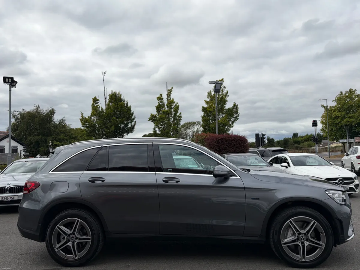 202 Mercedes-Benz GLC 300E Hybrid *Low Kils* - Image 4