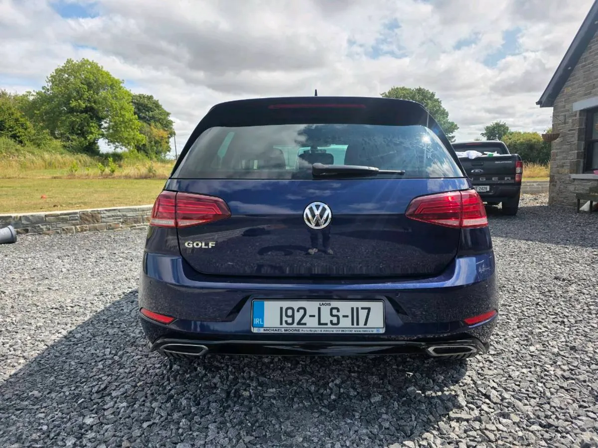 Volkswagen Golf R-Line - Image 4