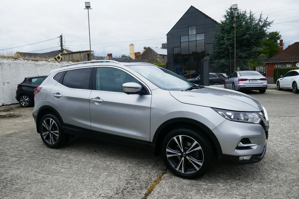 211, NISSAN QASHQAI 1.5 DSL SV PREMIUM MY2 MY20 4D - Image 2