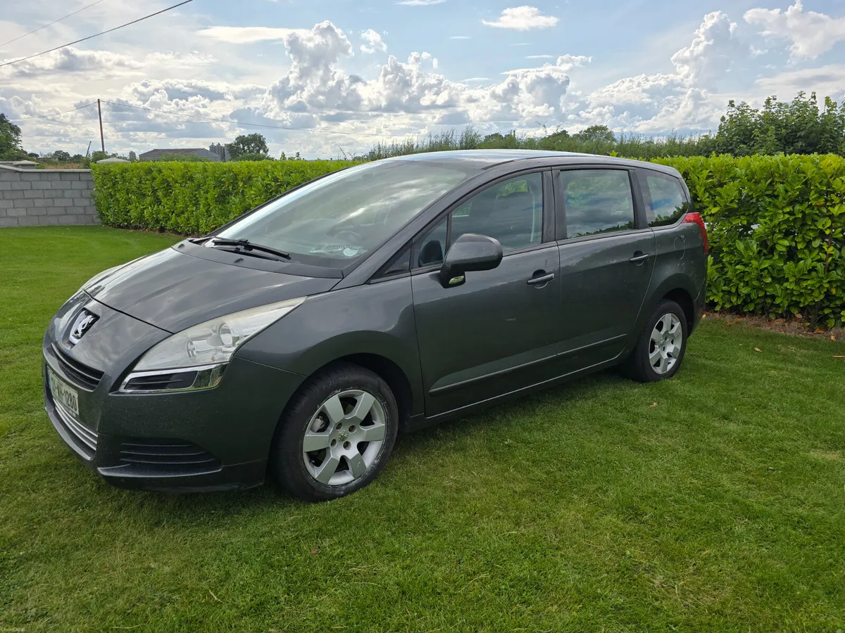 131 Peugeot 5008 Automatic  7 Seater - Image 3