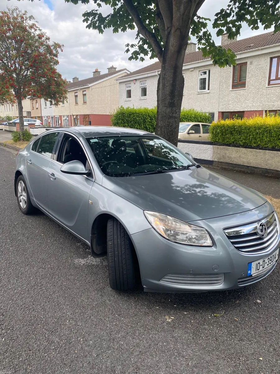 10 VAUXHALL insignia new nct in perfect condition - Image 2