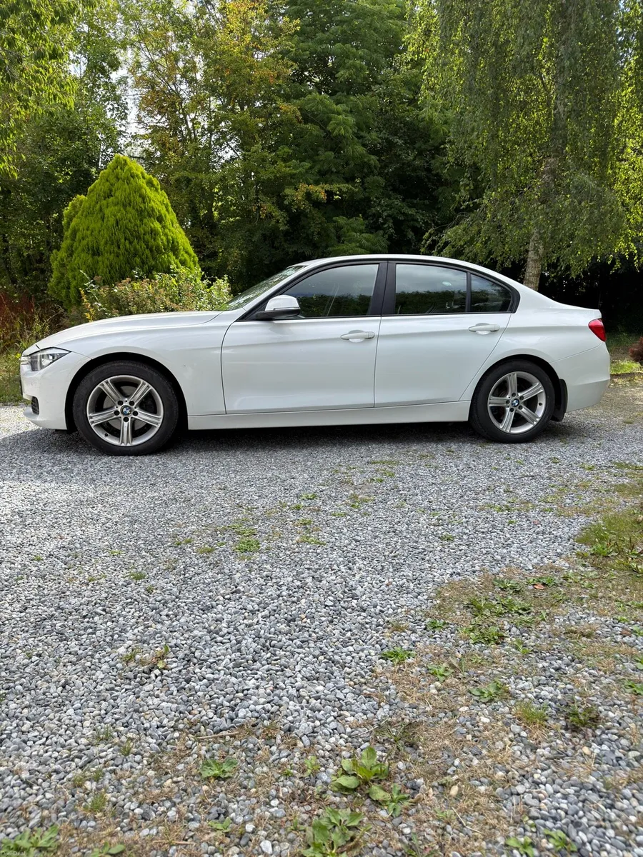 BMW 320D (High spec) - Image 4