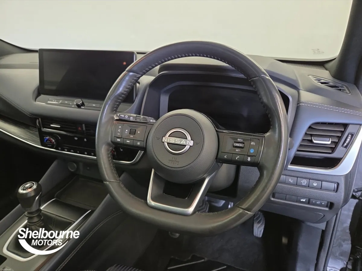 Nissan Qashqai Hatchback Tekna - Image 4