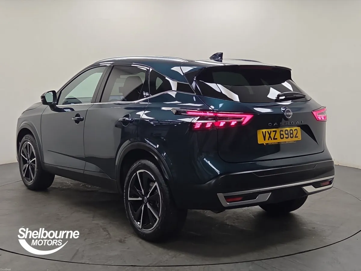 Nissan Qashqai Hatchback Tekna - Image 2