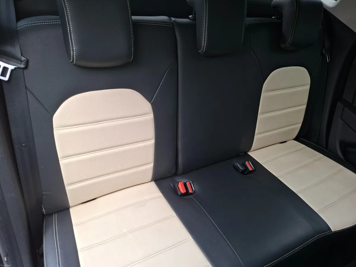 Dacia Duster Prestige 2020 leather seats - Image 6