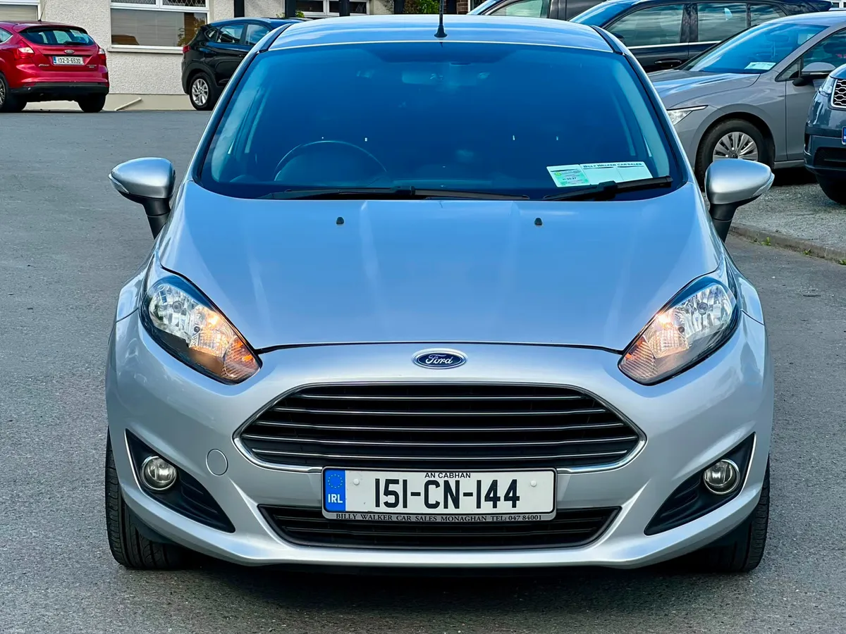 Ford Fiesta 2015 - Image 2