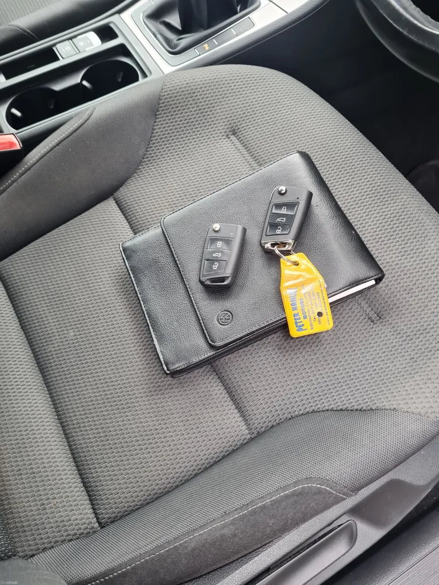Volkswagen Golf 2016 !Emigrating! - Image 6