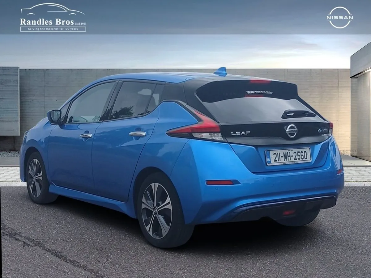 Nissan Leaf Leaf SV Premium 40 kWh - Image 2