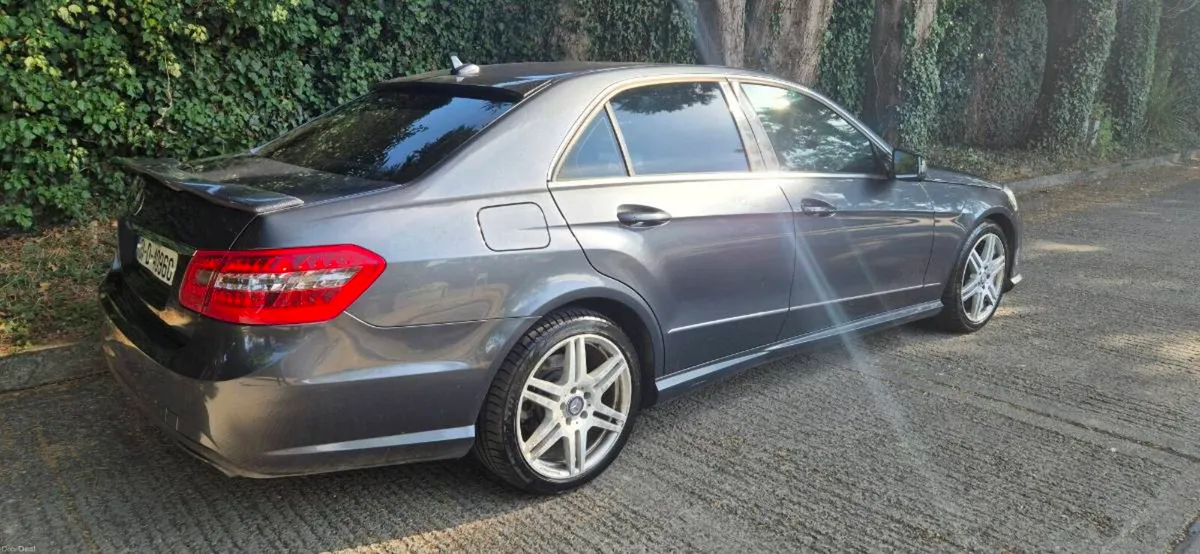 MERCEDES BENZ E220D 2013 NEW NCT - Image 4