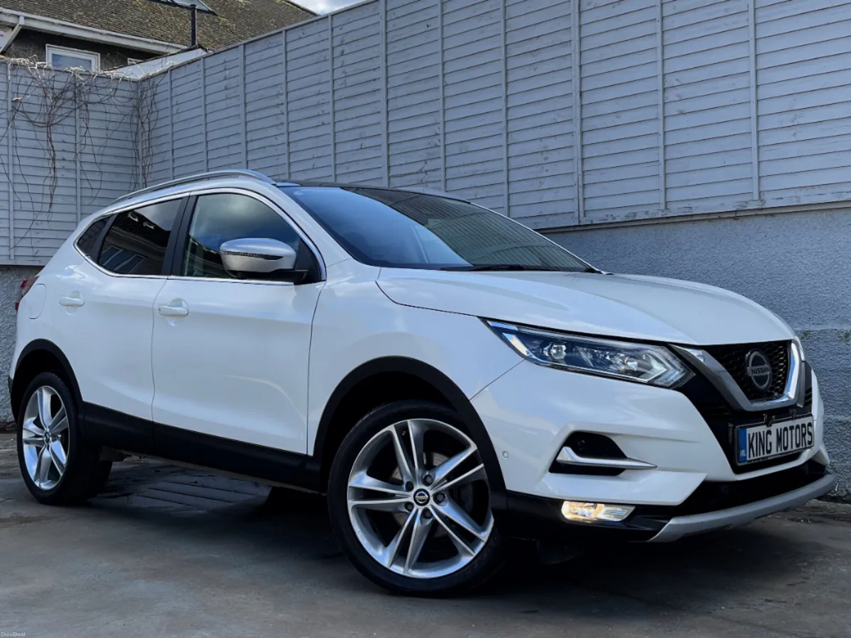 Nissan Qashqai 2019 / N-Vision / Pan Roof / CAMERA - Image 1