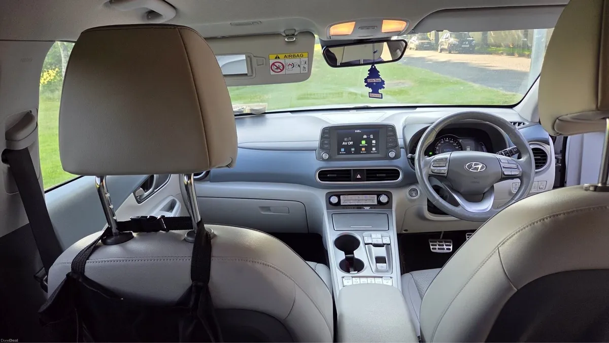 Hyundai Kona Electric 64 KW - Image 5