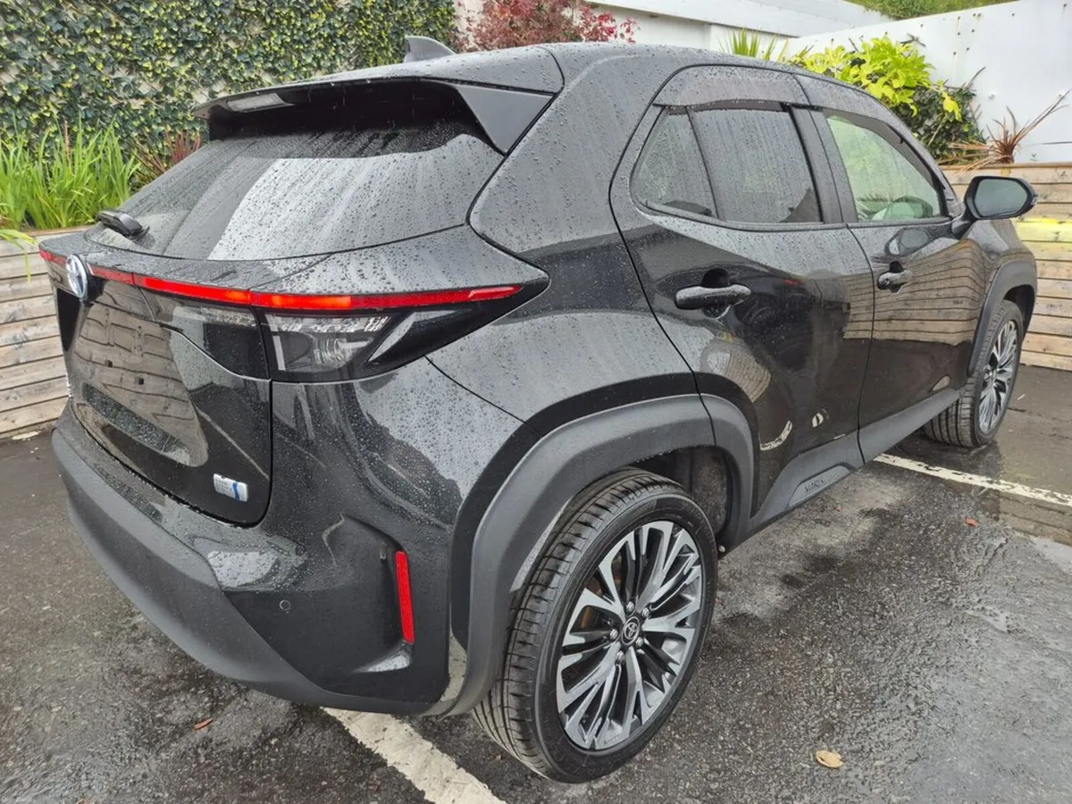 Toyota Yaris Cross 1.5 HYBRID / SOL TOP SPEC / TAX - Image 6