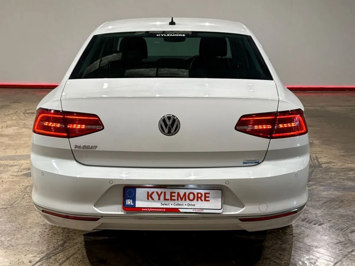 Volkswagen Passat 1.4 TSI ELEGENCE LINE AUTOMATIC - Image 4