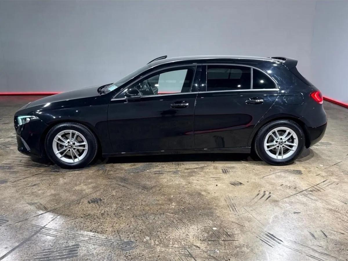 Mercedes-Benz A-Class 1.3 AUTOMATIC A180 STYLE EDI - Image 6