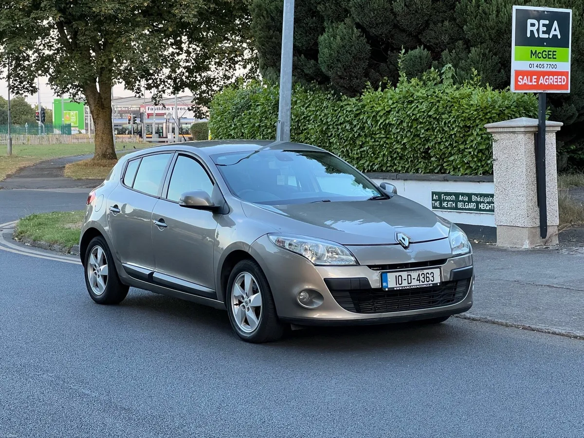 Renault Megane LOW KMS TOMTOM - Image 2