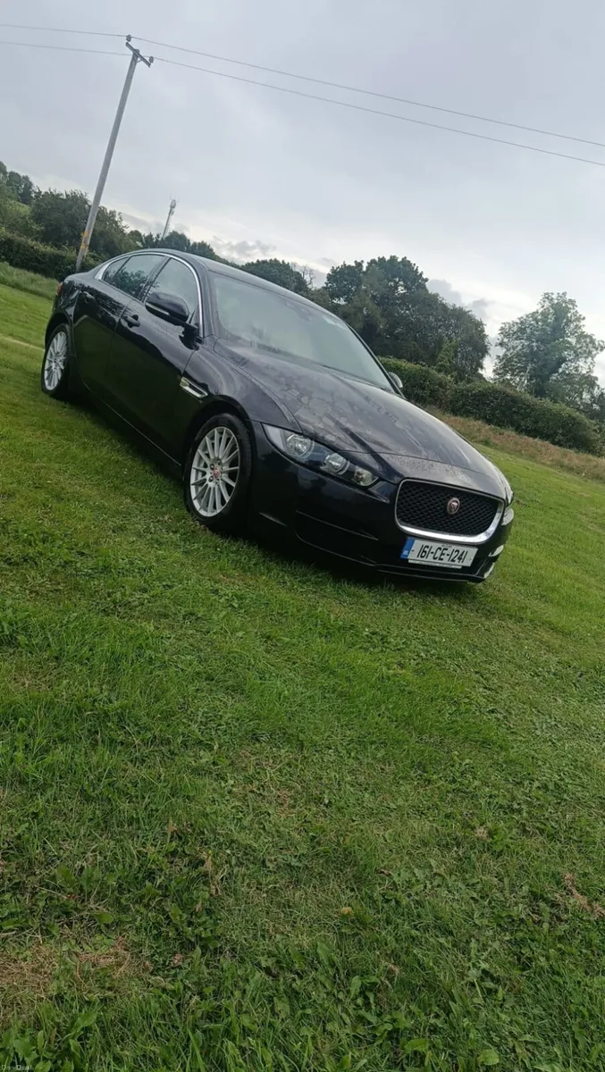 Car - Image 3