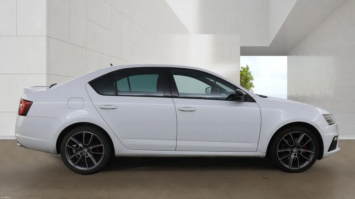Skoda Octavia VRS - FINANCE AVAILABLE - Image 5