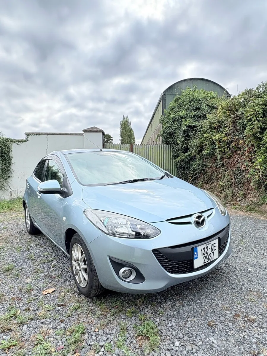 Mazda Demio 132 Automatic [Top specs] - Image 3