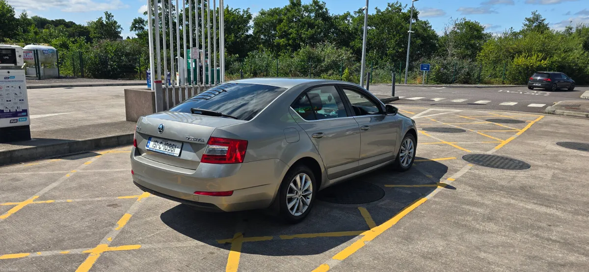 Skoda Octavia 2015 Nct 04.2027 tax 02.2027 - Image 4