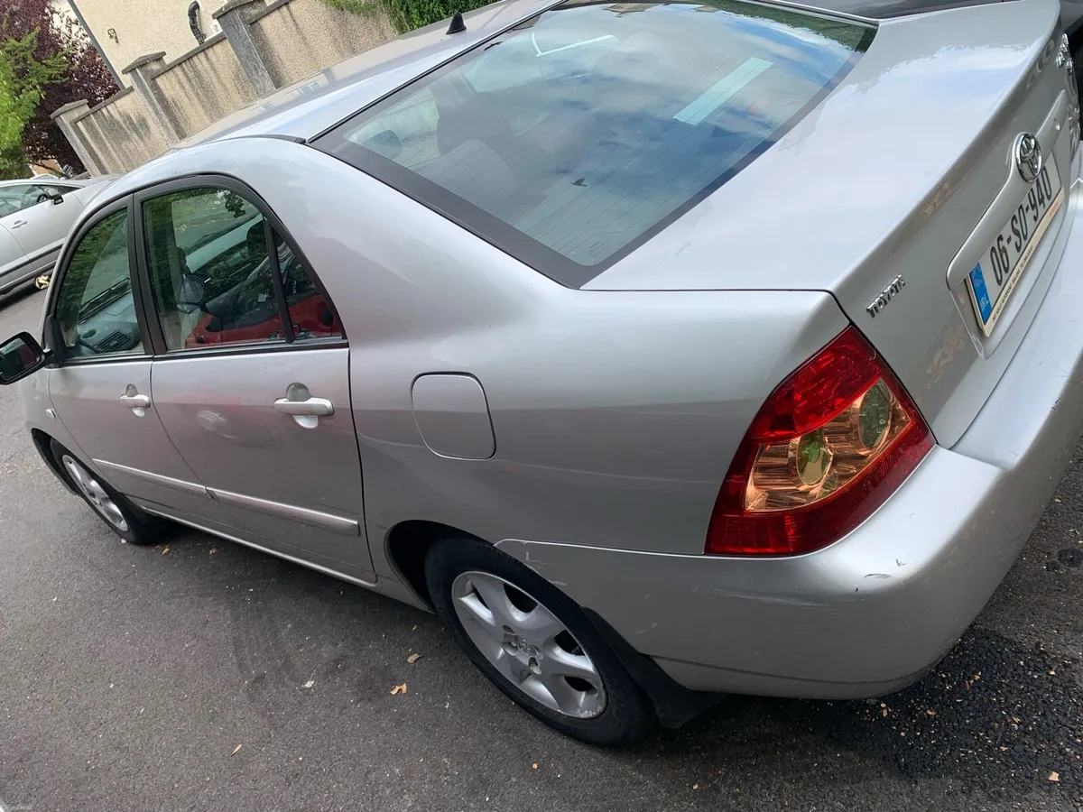 06 Toyota corrolla - Image 4