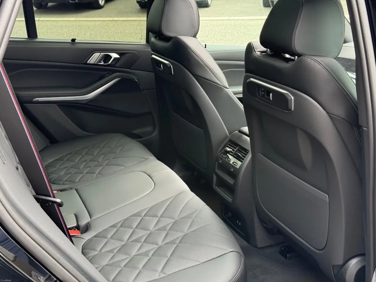 BMW X5 xDrive50e M Sport Pro - Image 6