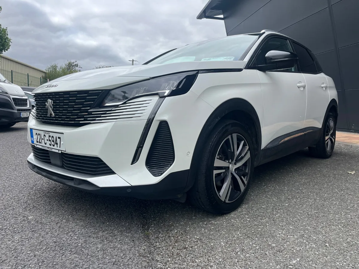Peugeot 3008 2022 - Image 2