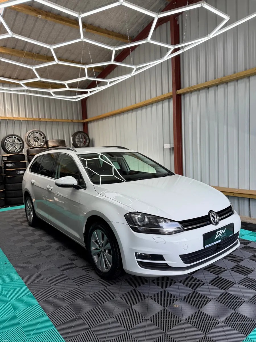 2015 VW Golf 1.2 Petrol Estate - Image 1