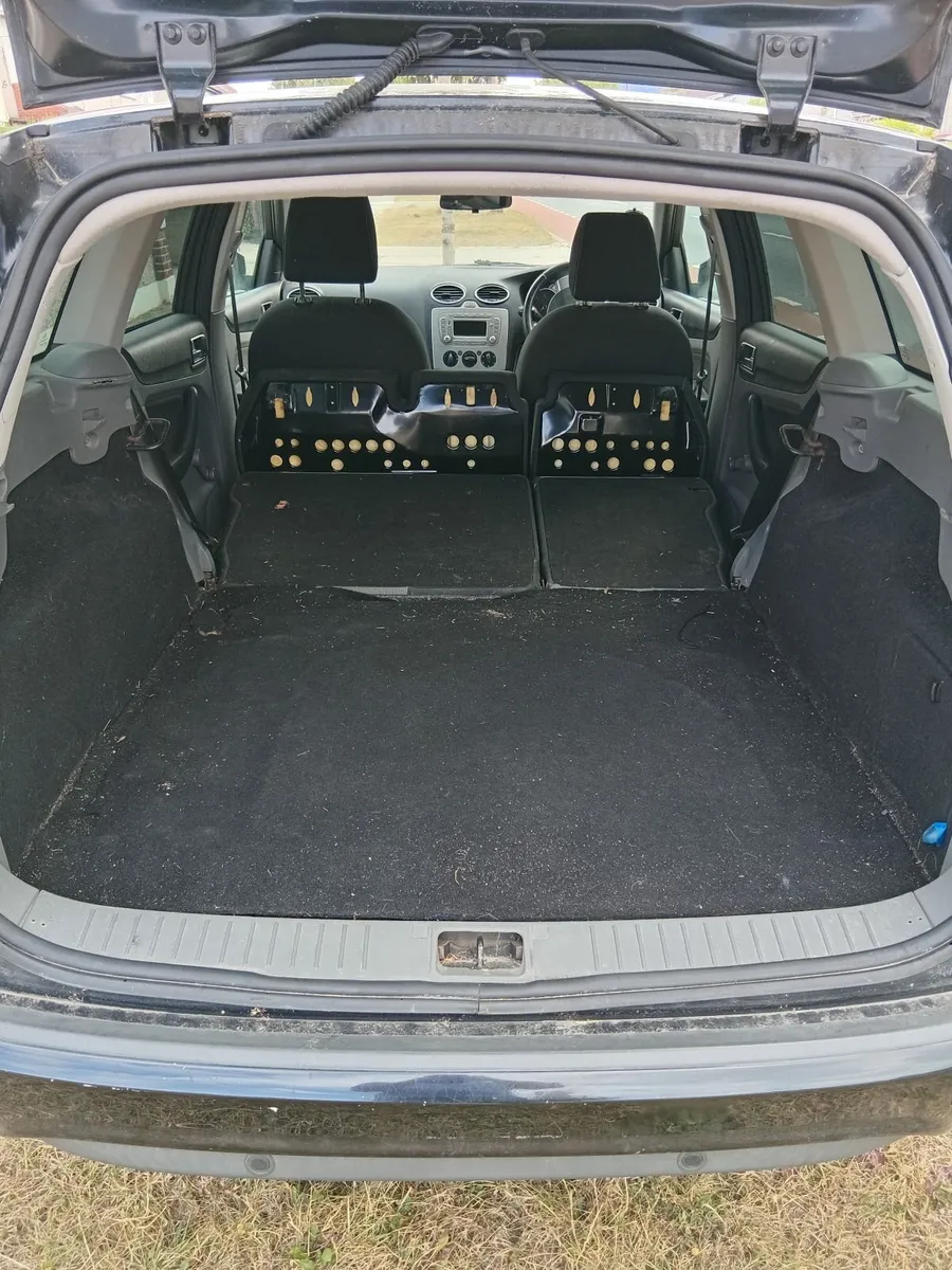 Ford Focus 2010 - Image 6
